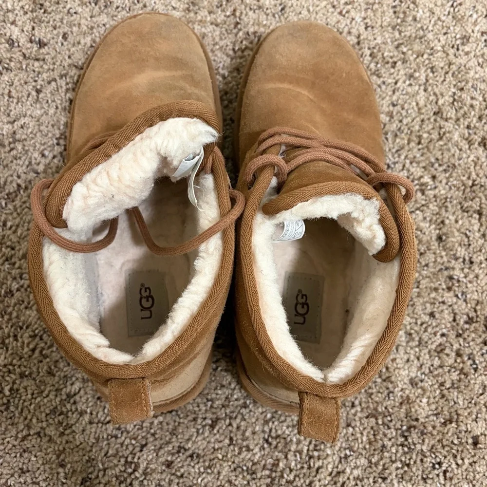 UGG Neumel Men’s Suede Chukka Boots Size 8, Chestnut Brown